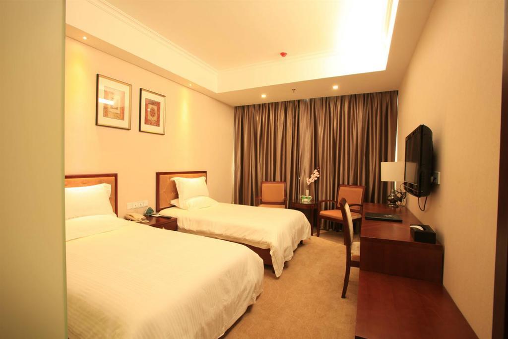 Greentree Inn Beijing Miyun Xinzhong Street Business Hotel Екстер'єр фото